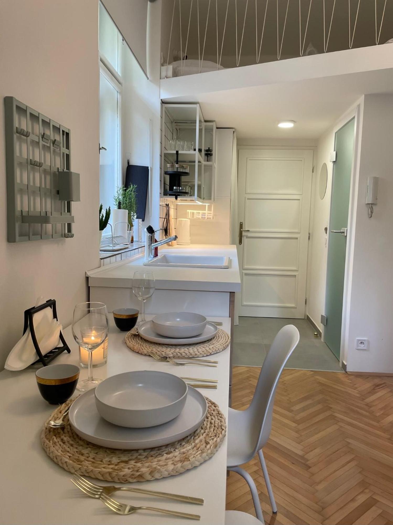 פראג Urban Retreat I Modern Boho Apartments In Lovely Letna District - 10 Minutes From Old Town מראה חיצוני תמונה