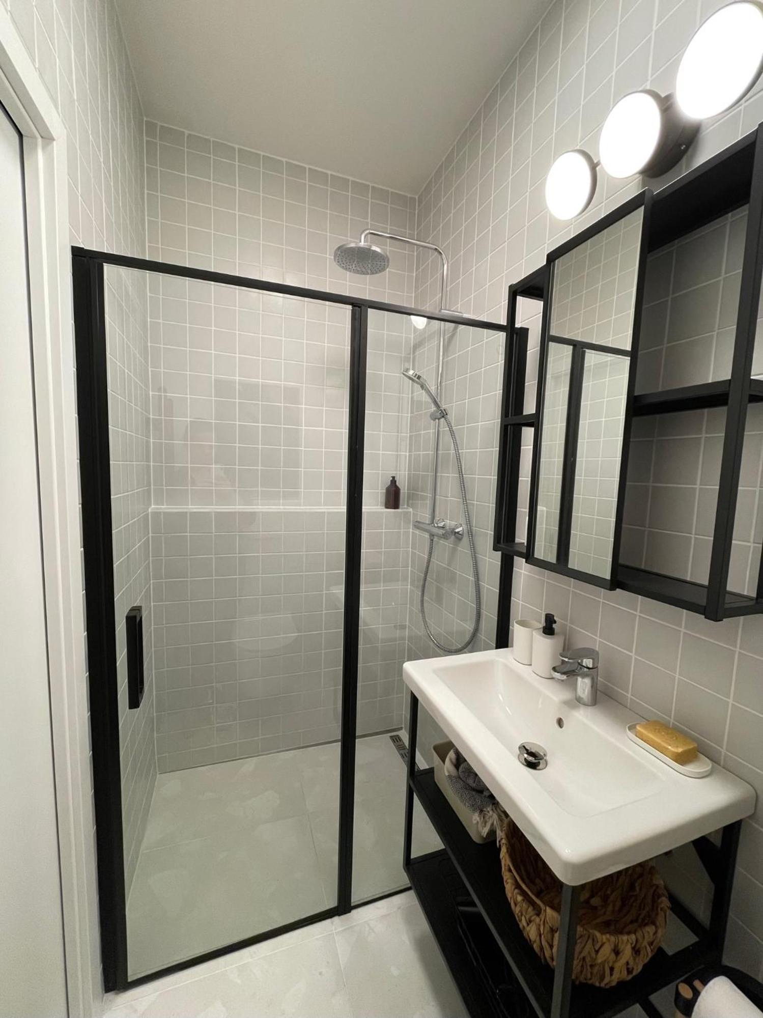פראג Urban Retreat I Modern Boho Apartments In Lovely Letna District - 10 Minutes From Old Town מראה חיצוני תמונה